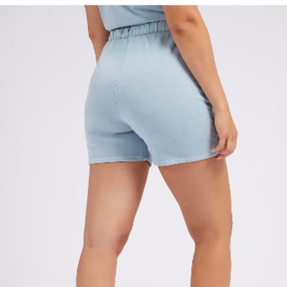 Guess Active Diane Side Logo Short Size Small 100% Cotton NWT - Picture 2 of 12